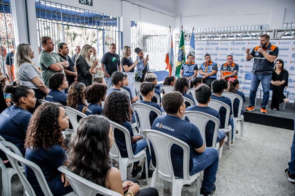 Marcelo Delaroli Entrega Reforma De Escola Municipal Em CabuÇu O Gonçalense 7575