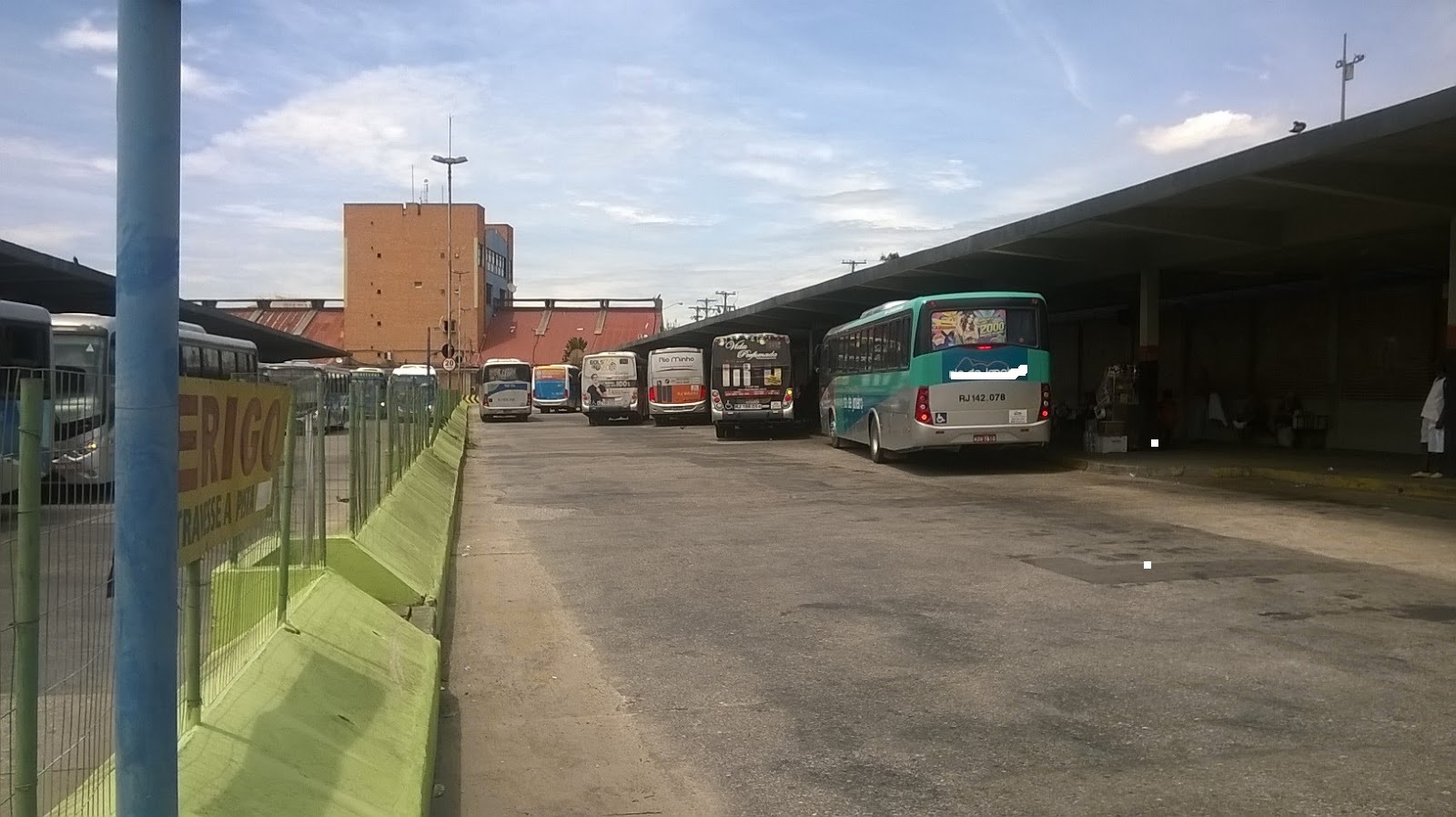 niteroi-terminal-joao-goulart-plataforma-de-rodoviarios