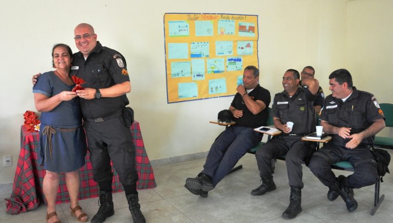 Os policiais foram homenageados