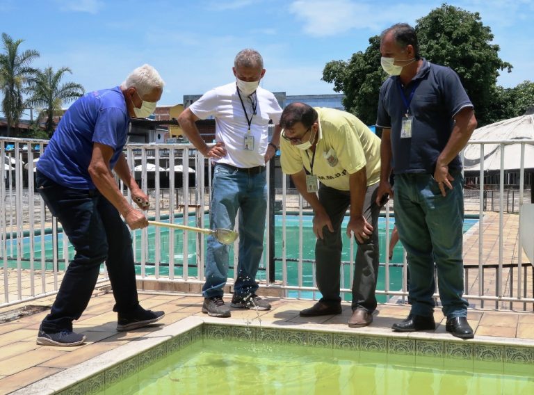 Ação da Vigilância no Tamoio - Foto Luiz Carvalho