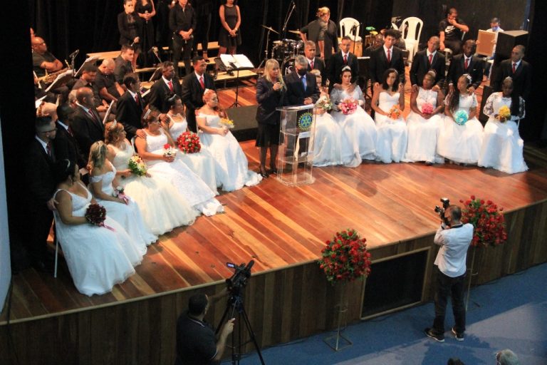 Casamento Comunitário - Teatro Municipal - Foto Julio Diniz