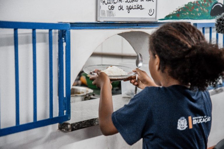 Alimentação escolar da rede municipal conta com cardápio variado e nutritivo em Itaboraí (6)