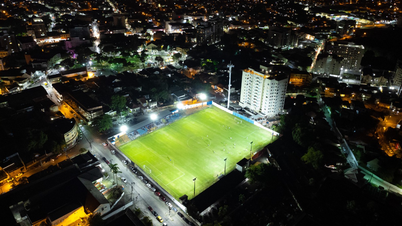 Alzirão estreia nova iluminação de LED com a final da Taça Cidade de Itaboraí (2)