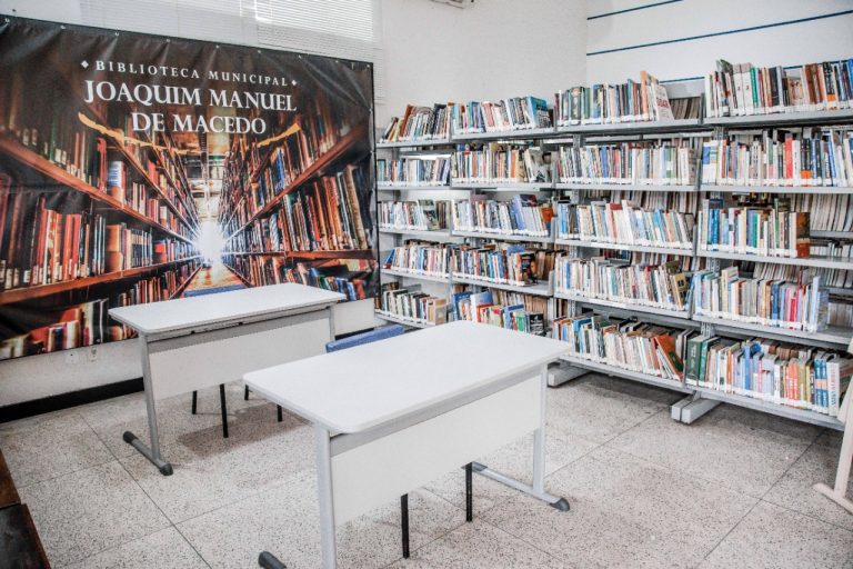 Biblioteca Municipal recebe 300 novos livros e kit multimídia em Itaboraí (1)