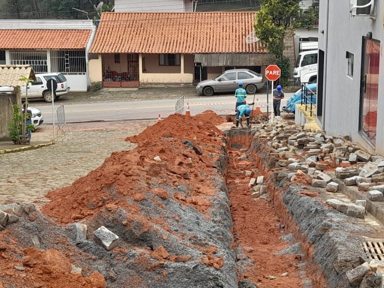 Cerca de 150 pessoas serão beneficiadas com a nova rede de água em Duas Barras