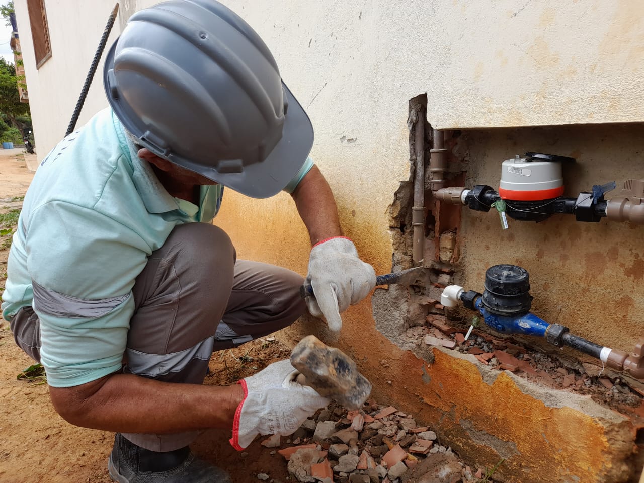 Cerca de 3 mil hidrômetros serão vistoridos pela equipe do Vem Com a Gente.