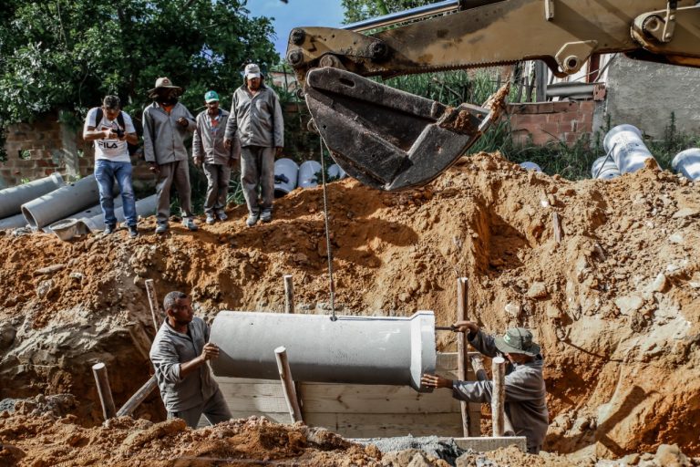 Obras de infraestrutura e pavimentação são iniciadas em Jardim Planalto