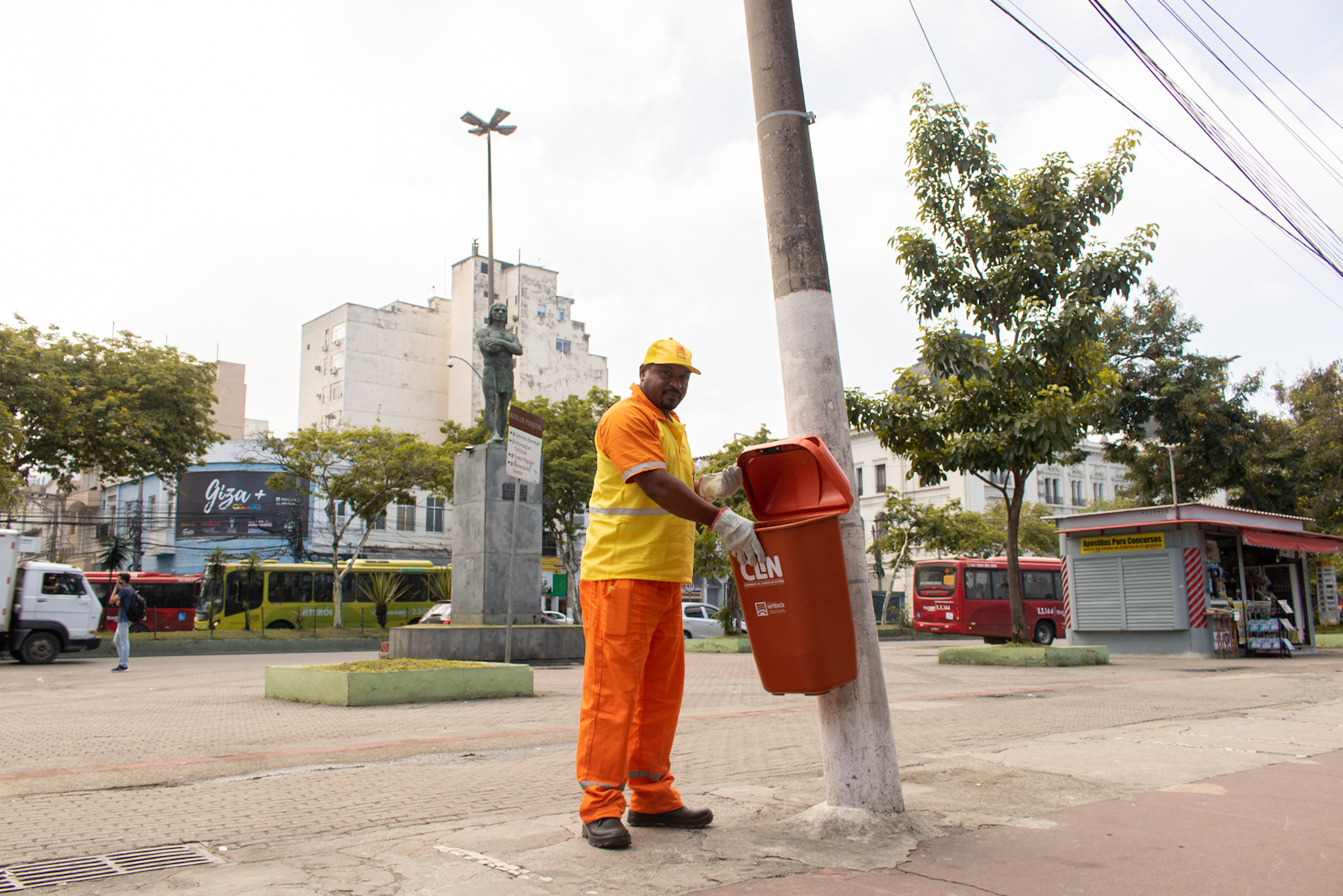 Instalação papeleira (barcas) -06