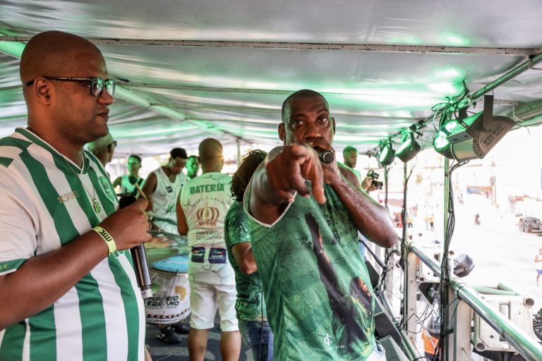 Ita Folia Bloco do Pagode do Adame arrasta multidão em Itaboraí (1)