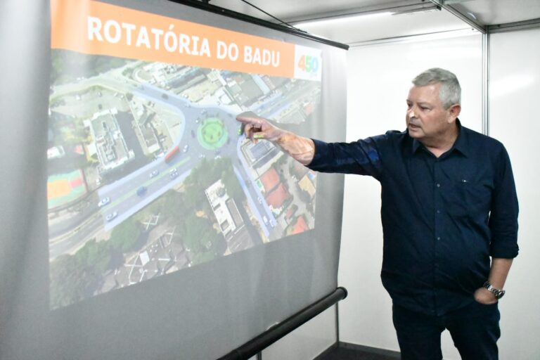 Prefeito anuncia rotatória no Badu