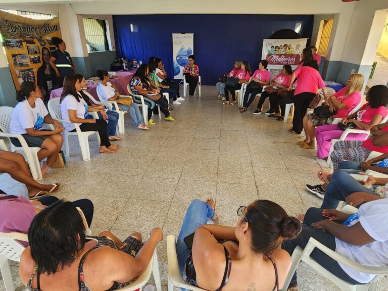 Roda de conversa sobre empoderamento feminino em Vila Gabriela