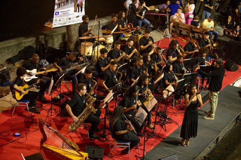 25.10 Orquestra Instrumental Violões do Forte de Copacabana (Foto Divulgação) 1