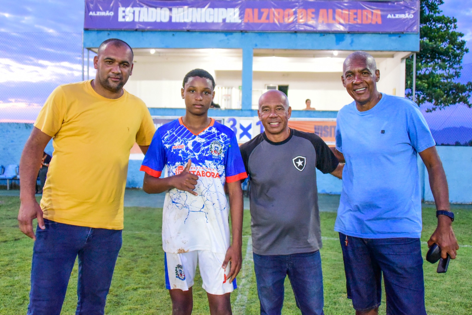 Celeiro de atletas Jogador de Itaboraí se destaca em torneio intermunicipal e vai jogar nas categorias de base do Botafogo (1)