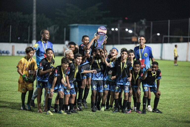 Campeões de quatro categorias do Campeonato Municipal de Futebol são definidos no Alzirão (3)