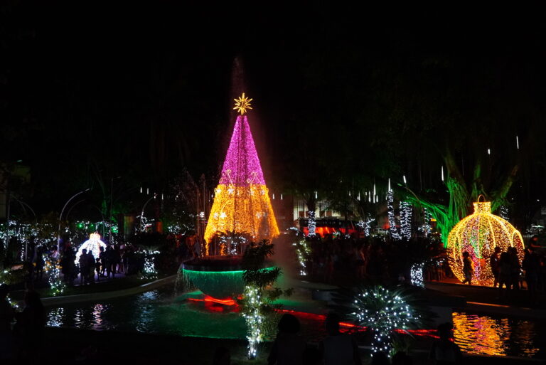 Praça Zé Garoto em clima de Natal - Foto Renan Otto (9)