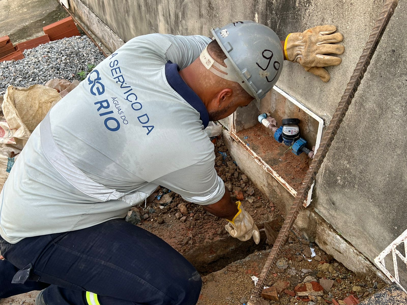 Águas do Rio Mais de 350 agentes de saneamento em São Gonçalo