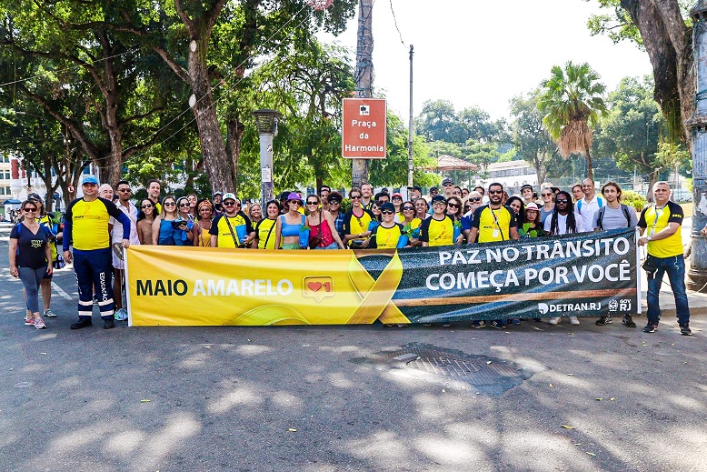 Maio Amarelo - Ação educativa na Praça da Harmonia (1)