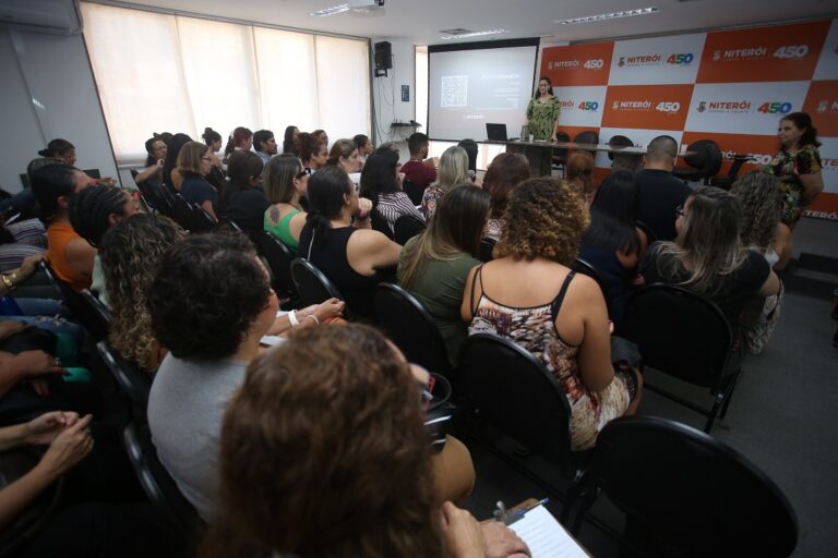 Treinamento de Saude contra violencia no auditorio da Prefeitura 01 (2)