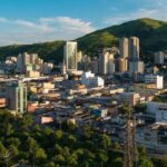 Foto-que-ilustra-materia-sobre-os-principais-bairros-de-Nova-Iguacu-mostra-a-cidade-vista-de-um-angulo-do-alto-850x668_2