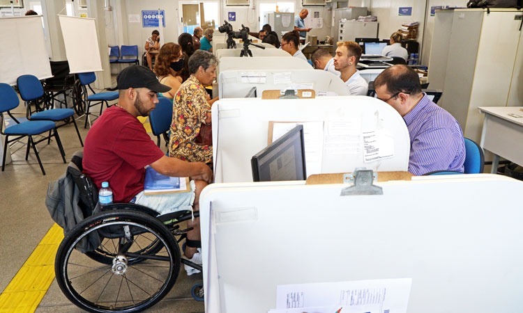 Atendimento a pessoa com deficiência - Detran.RJ