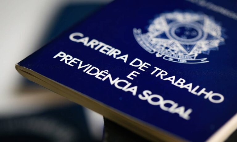 Carteira de Trabalho Foto Roberto Moreyra SMTE (4)