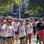 Caminhada do Movimento Outubro Rosa agitou a orla de Icaraí