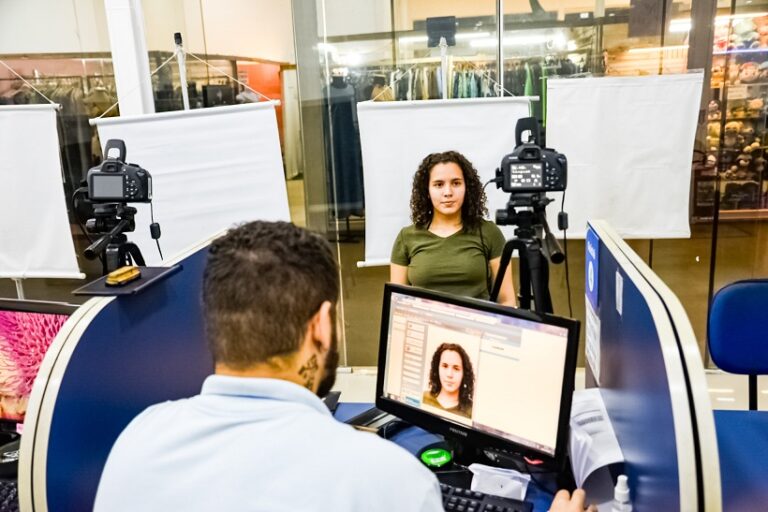 Detran RJ - Estudantes no mutirão do Enem 3
