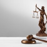 natureza-morta-com-balanca-da-justica site