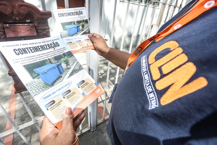 Ação da Clin de conscientização sobre a nova lei de acondicionamento de resíduos-3 (1)