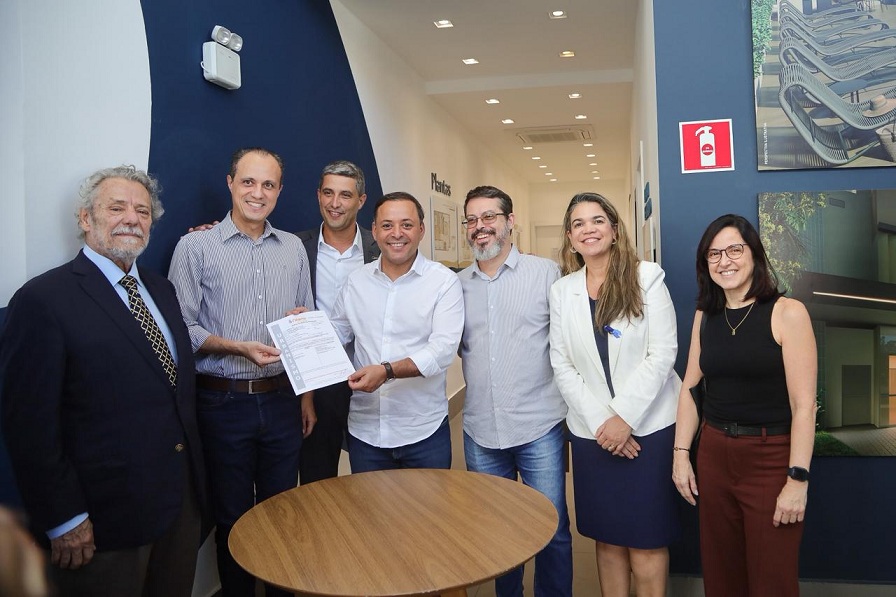 WhatsApp Image 2025-11-19 at 17.32.48