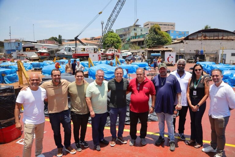 Evelen Gouvêa - Vistoria nas balsas (1)