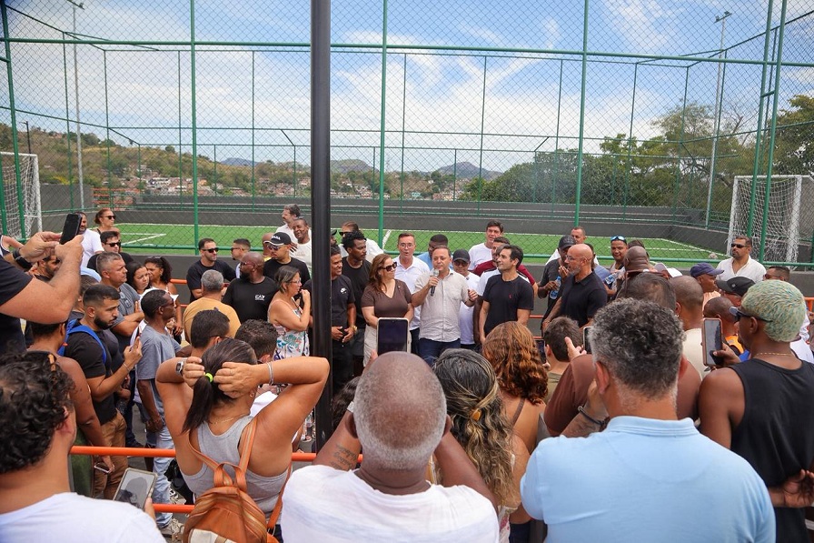 Evelen Gouvea - Papagaio (1)