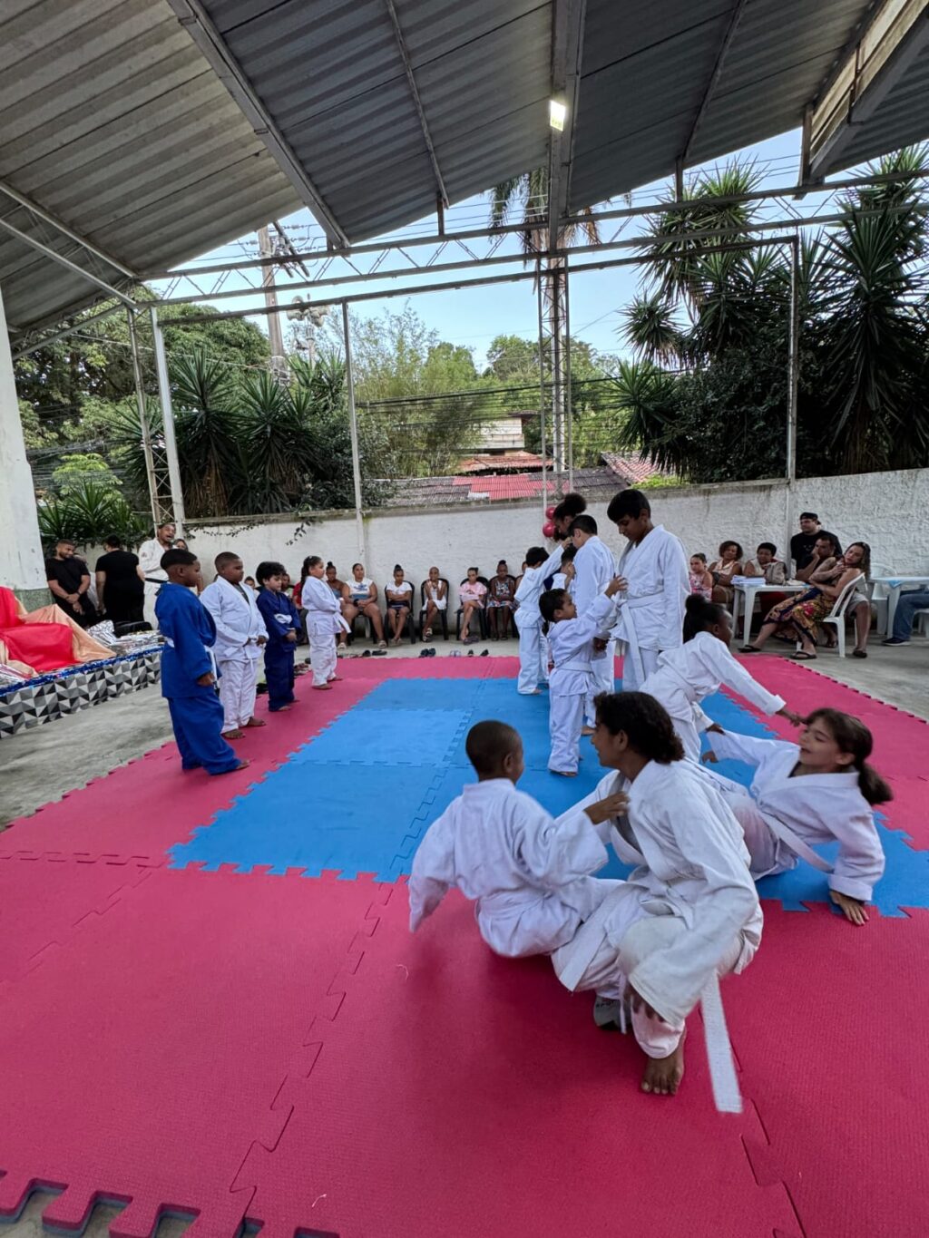 b01c640f-8d69-4e10-afd3-271ad9580e3e