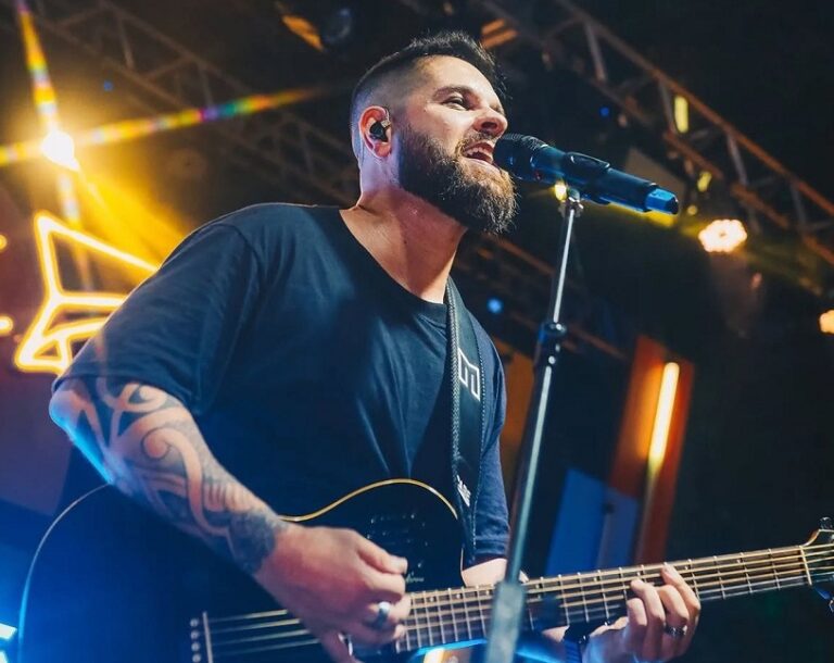 Cantor Thiago Messer - Divulgação