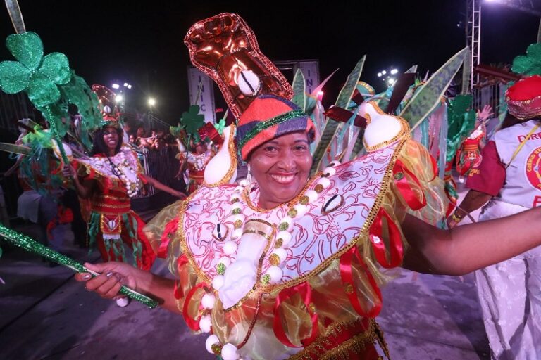Lucas Benevides - Caminho Niemeyer (3)