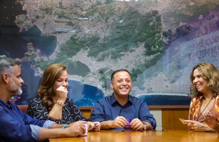 Evelen Gouvea - Cartao Vai Mulher (1)