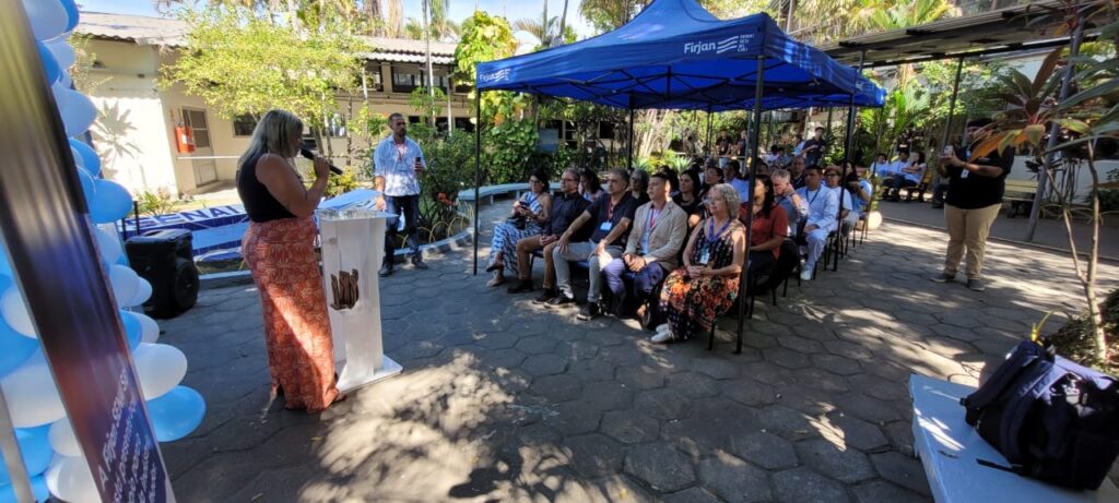 7a165a17-cad5-4ef5-97f8-b6611b1f823e