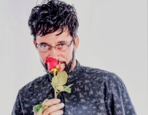 Nino Russo homenageia a banda. Foto Divulgação