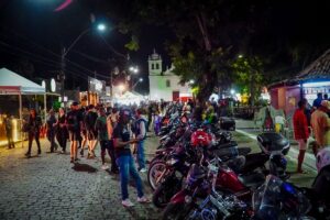 23º Encontro de Motociclistas de Itaboraí reúne público e movimenta o Centro da cidade na noite de abertura
