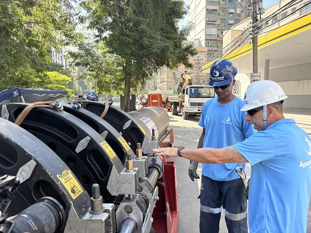 Conexão dos tubos por meio do processo de termofusão
