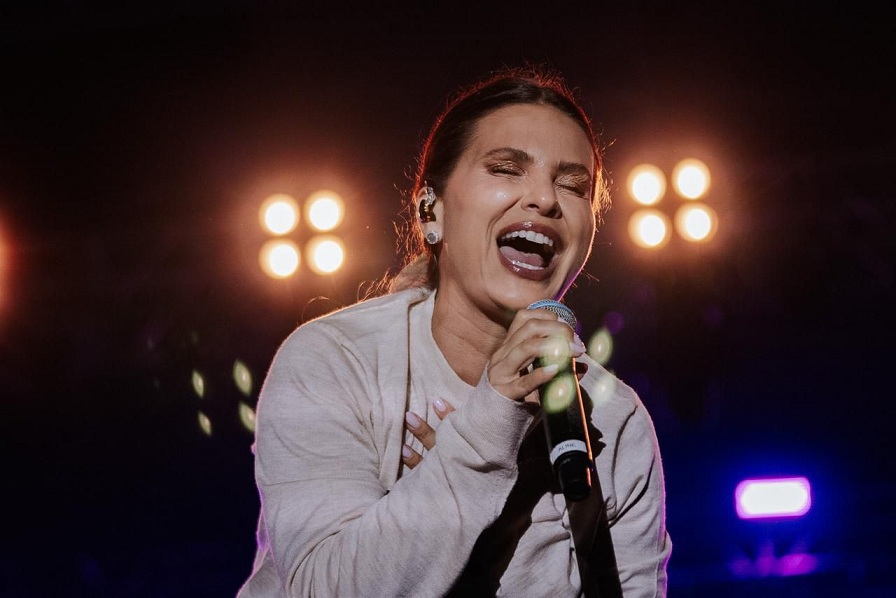 Itaboraí 193 anos Aline Barros abre programação de shows na Avenida 22 de Maio
