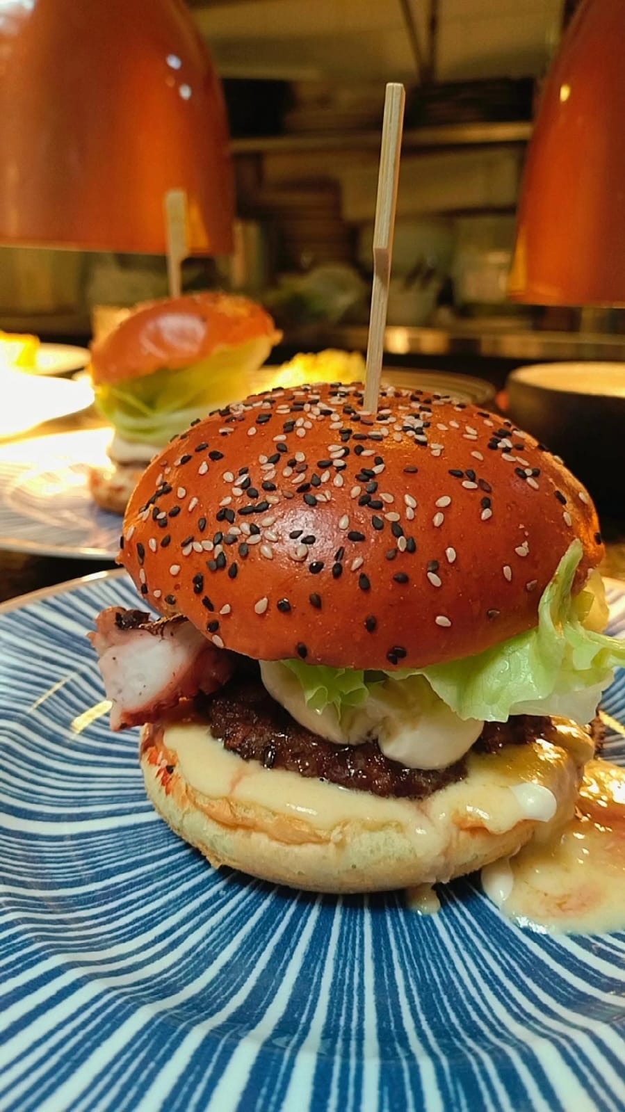 hambúrguer de paleta de porco com tentáculo de polvo_SobradodaCidade_FotoGenaroBraga1