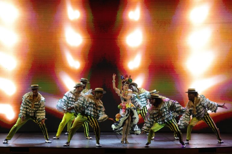 Roxy Dinner Show - foto (1)