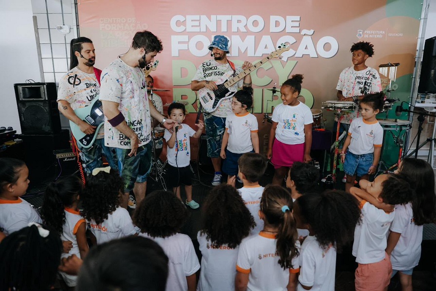 Tô de Férias na Escola (1)