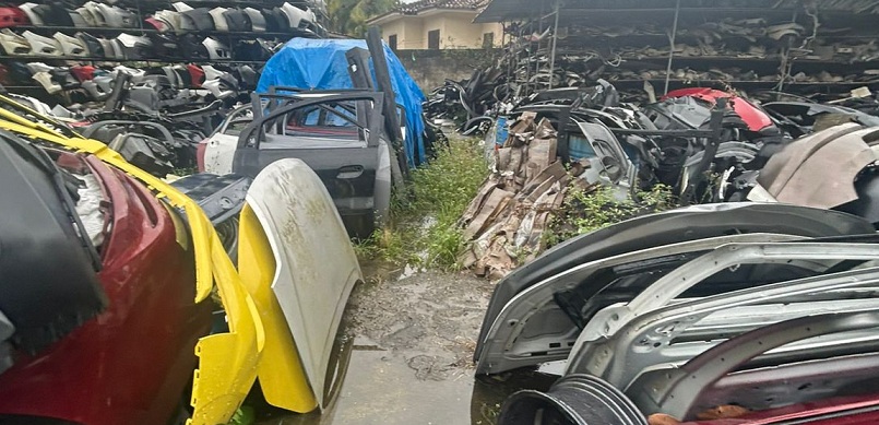 Ação integrada interdita estabelecimento irregular de peças automotivas em Niterói (3)