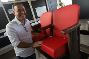 Prefeito Rodrigo Neves vistoria obras do Cinema Icaraí - Foto Lucas Benevides (3)