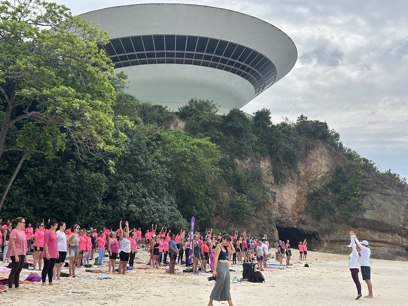 2- O aulão acontece na areia da Boa Viagem, aos pés do MAC